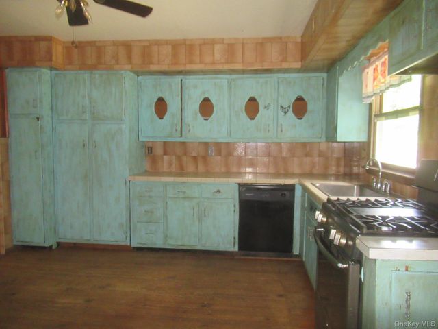 11 Myrtle Avenue, Walden, NY 12586