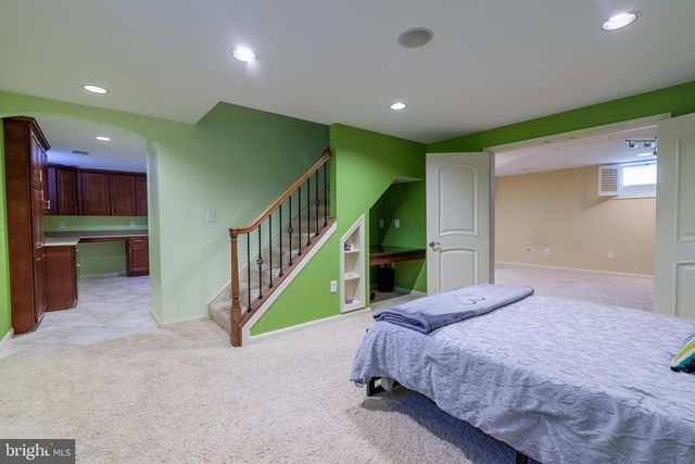 2425 HUNTERS CHASE CT, Frederick, MD 21702