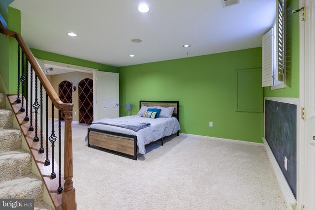 2425 HUNTERS CHASE CT, Frederick, MD 21702