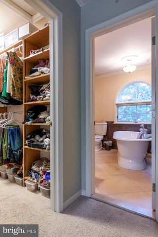 2425 HUNTERS CHASE CT, Frederick, MD 21702