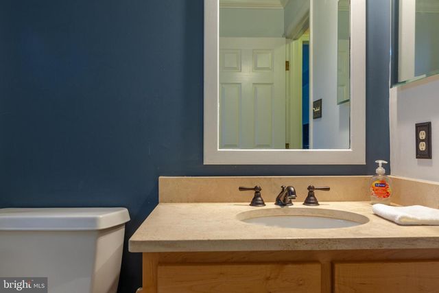 2425 HUNTERS CHASE CT, Frederick, MD 21702