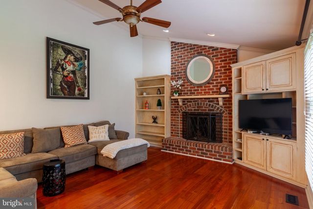 2425 HUNTERS CHASE CT, Frederick, MD 21702