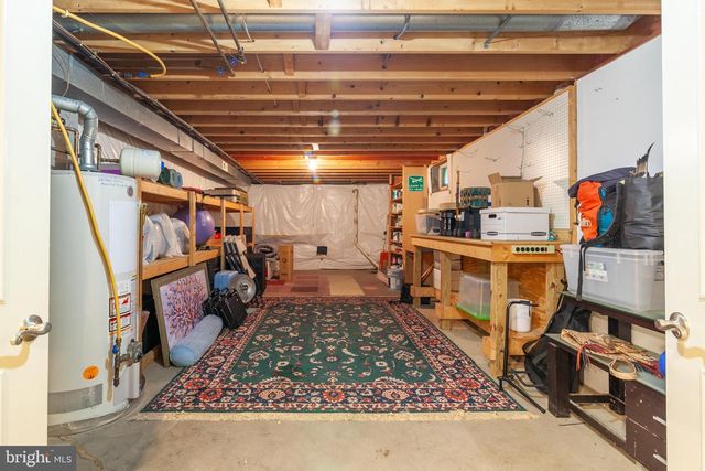 2425 HUNTERS CHASE CT, Frederick, MD 21702