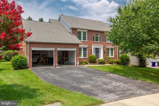 2425 HUNTERS CHASE CT, Frederick, MD 21702