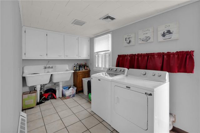 206 Perkiomen Street, Emmaus Boro, PA 18049