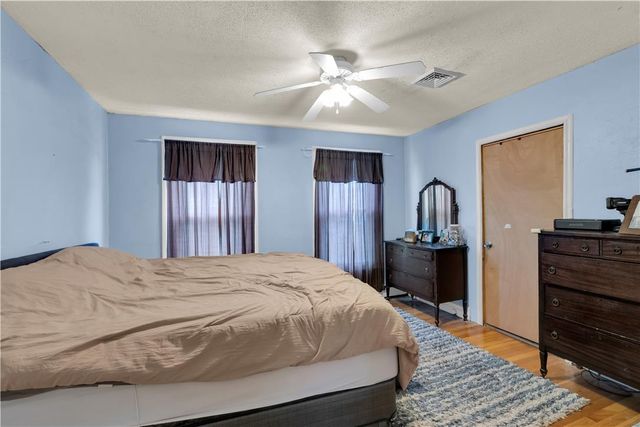 206 Perkiomen Street, Emmaus Boro, PA 18049