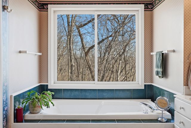 2508 BASSWOOD CT, Columbia, MO 65203