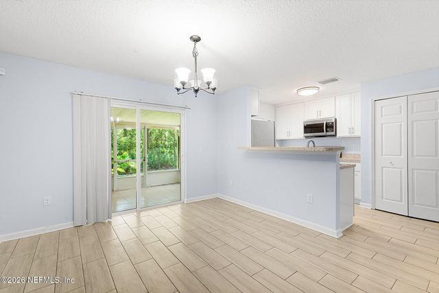 11826 LAKE BEND Circle, Jacksonville, FL 32218