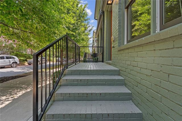 1165 Rambler Cross, Atlanta, GA 30312