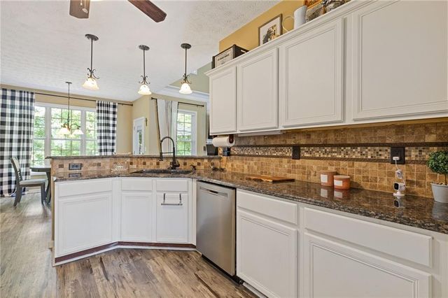 2264 Oak Falls Lane, Buford, GA 30519