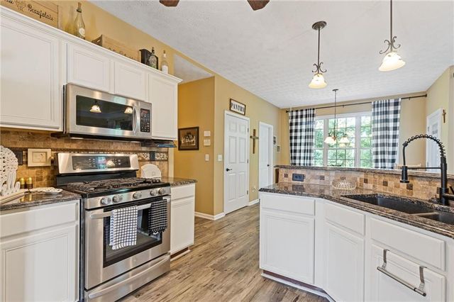 2264 Oak Falls Lane, Buford, GA 30519