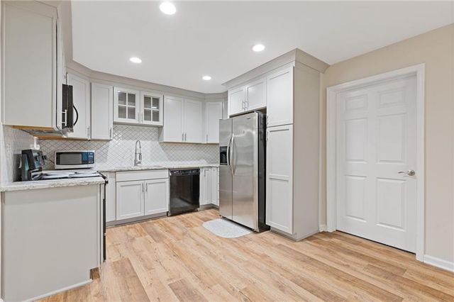 2264 Oak Falls Lane, Buford, GA 30519