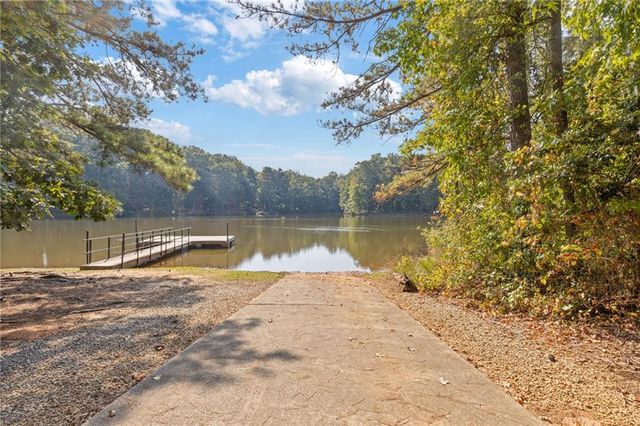 2264 Oak Falls Lane, Buford, GA 30519