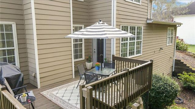 2264 Oak Falls Lane, Buford, GA 30519
