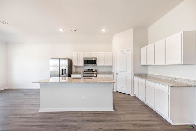 114 Bulloch Court, Byron, GA 31008