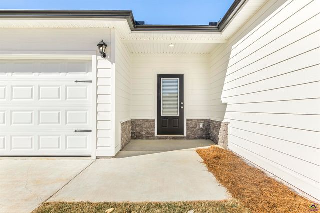 114 Bulloch Court, Byron, GA 31008