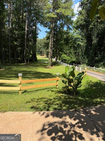 135 Windy Hill Road, Fayetteville, GA 30214