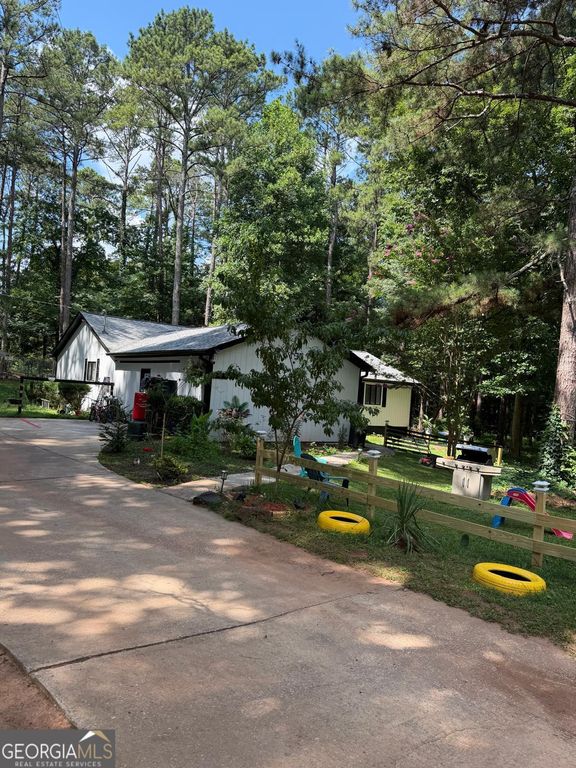 135 Windy Hill Road, Fayetteville, GA 30214