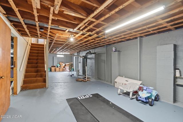 926 Crestwood Drive, Lima, OH 45805