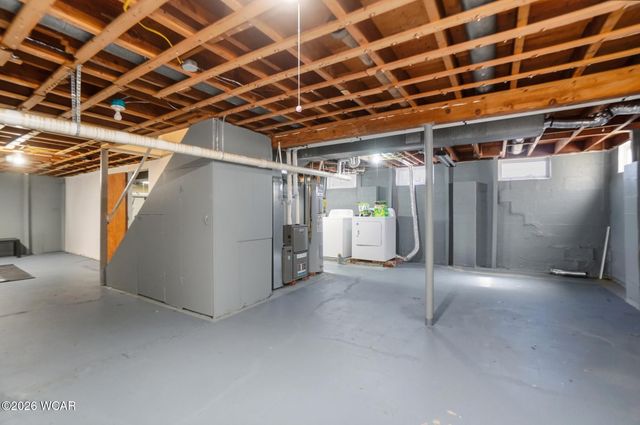 926 Crestwood Drive, Lima, OH 45805