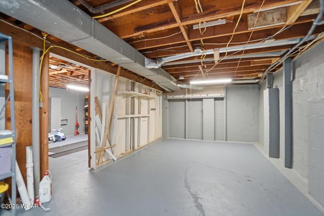 926 Crestwood Drive, Lima, OH 45805