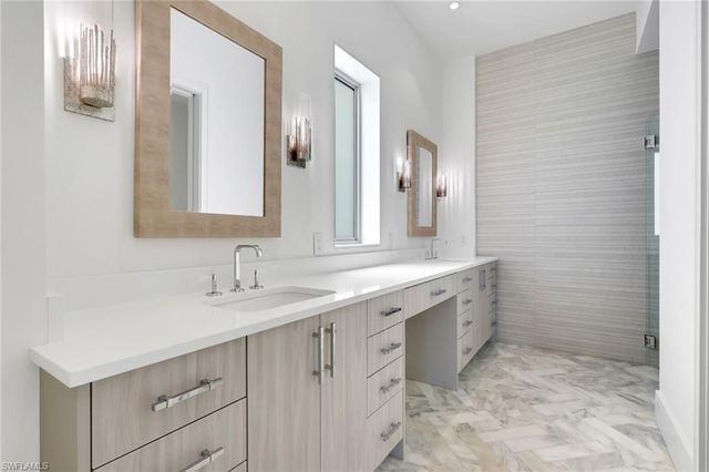 1798 Holiday LN, Naples, FL 34104