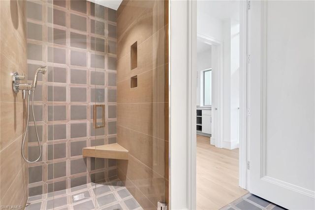 1798 Holiday LN, Naples, FL 34104