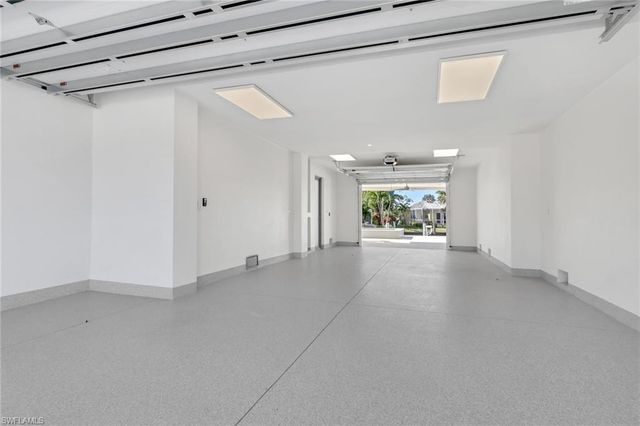 1798 Holiday LN, Naples, FL 34104