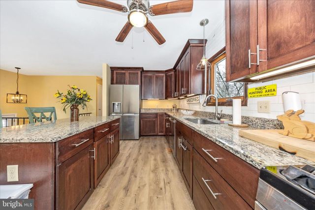 17935 COLLEGE RD, Hagerstown, MD 21740