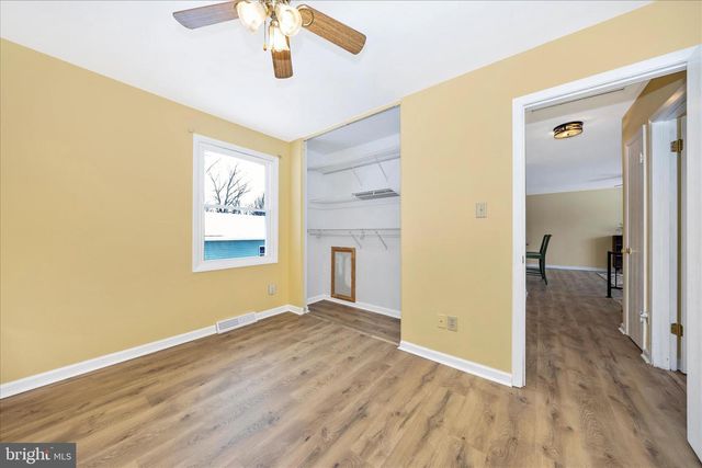 17935 COLLEGE RD, Hagerstown, MD 21740