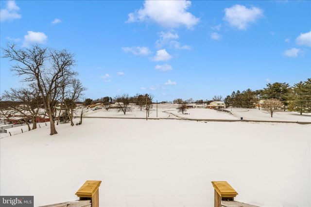 17935 COLLEGE RD, Hagerstown, MD 21740