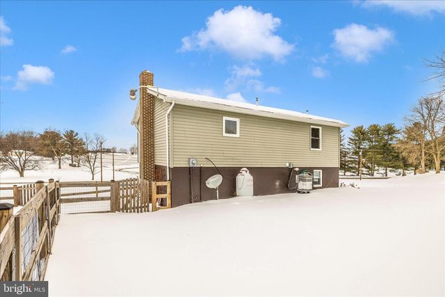 17935 COLLEGE RD, Hagerstown, MD 21740