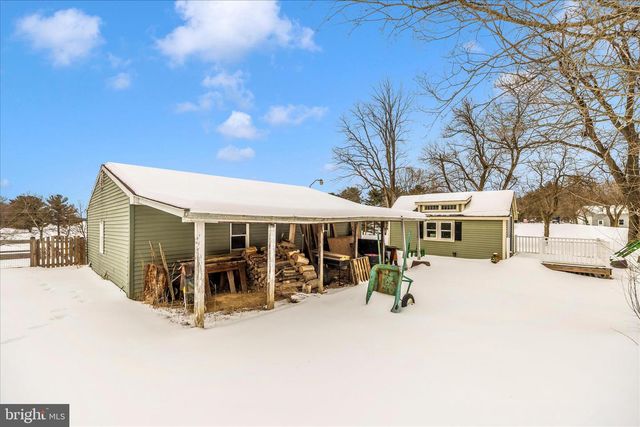 17935 COLLEGE RD, Hagerstown, MD 21740