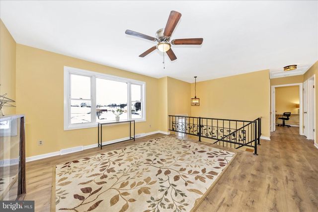 17935 COLLEGE RD, Hagerstown, MD 21740