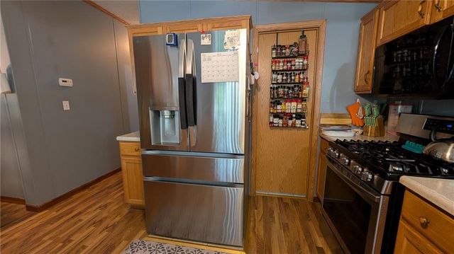 29335 Van Dyke Avenue, Warsaw, MO 65355