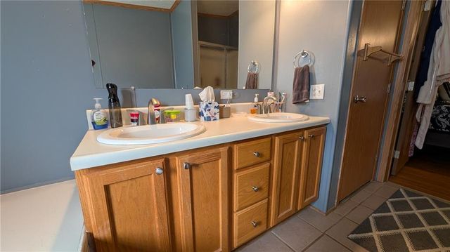 29335 Van Dyke Avenue, Warsaw, MO 65355