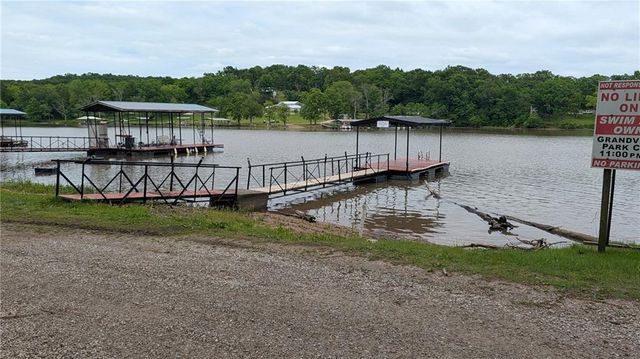 29335 Van Dyke Avenue, Warsaw, MO 65355