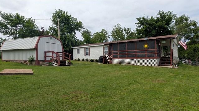 29335 Van Dyke Avenue, Warsaw, MO 65355