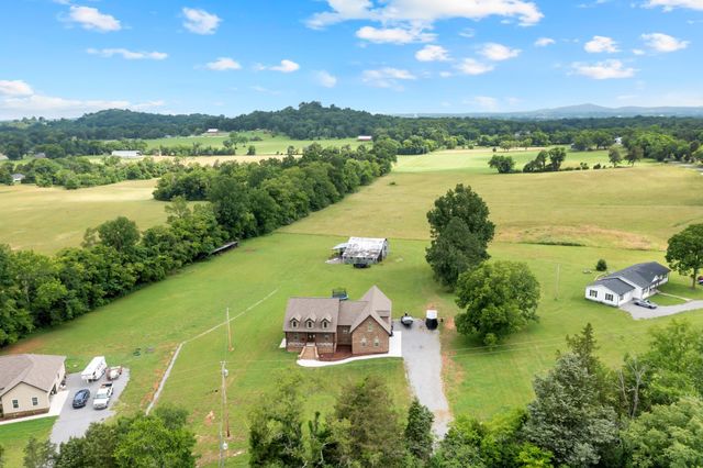 668 Himesville Rd, Shelbyville, TN 37160