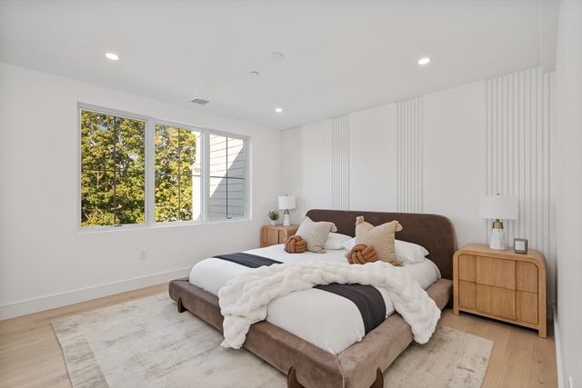 15 Jewett Pl C, Newton, MA 02458