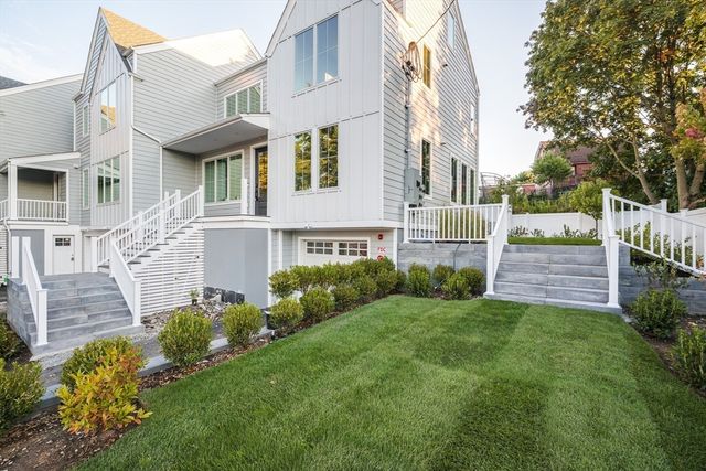 15 Jewett Pl C, Newton, MA 02458