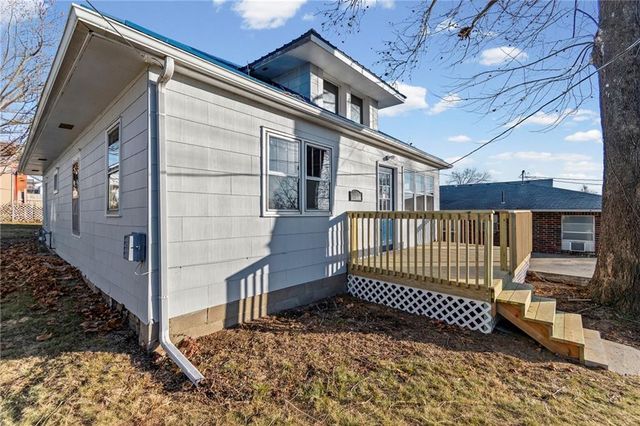 215 S Folger Street, Carrollton, MO 64633