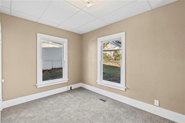 215 S Folger Street, Carrollton, MO 64633