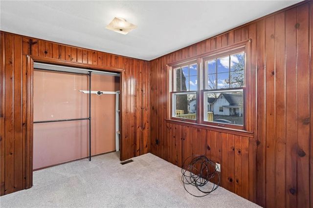 215 S Folger Street, Carrollton, MO 64633