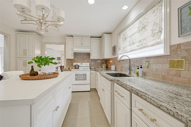 12219 Briar Forest Drive, Houston, TX 77077