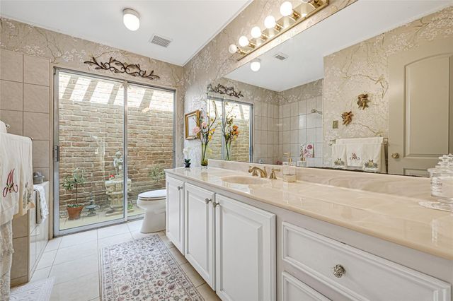 12219 Briar Forest Drive, Houston, TX 77077