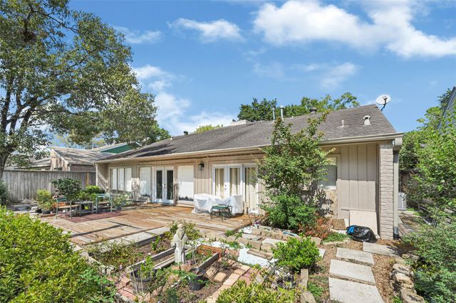 12219 Briar Forest Drive, Houston, TX 77077