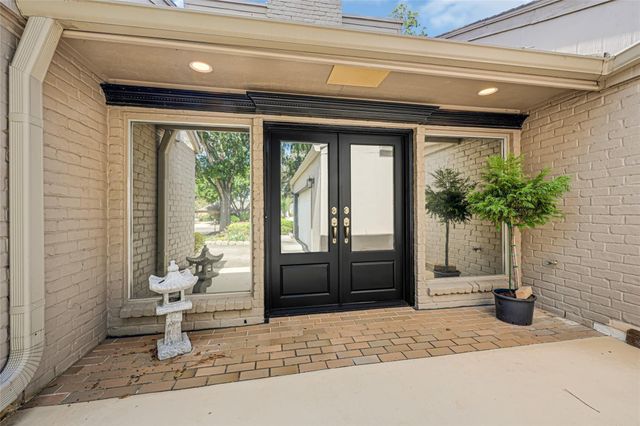 12219 Briar Forest Drive, Houston, TX 77077