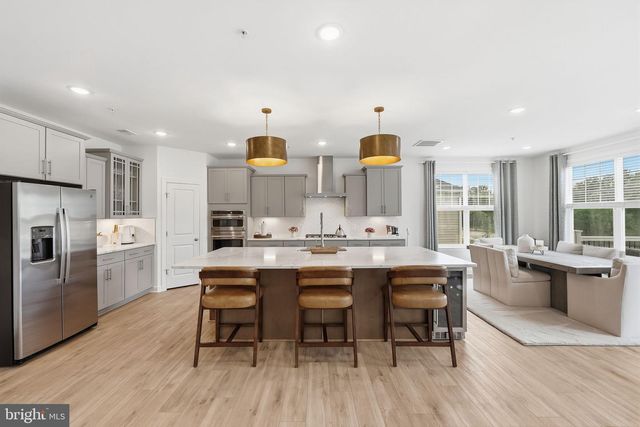 7104 CORNER CREEK WAY, Glenn Dale, MD 20769