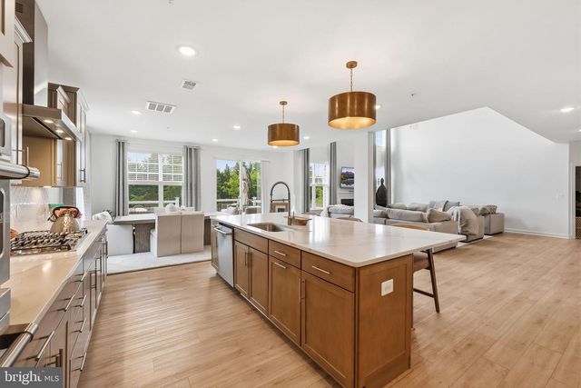 7104 CORNER CREEK WAY, Glenn Dale, MD 20769